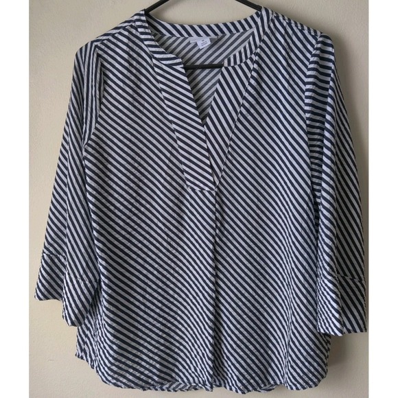 Liz Claiborne Tops - Liz Claiborne Women's 3/4 Sleeve Top Navy Blue/White Diagonal Stripe Size M